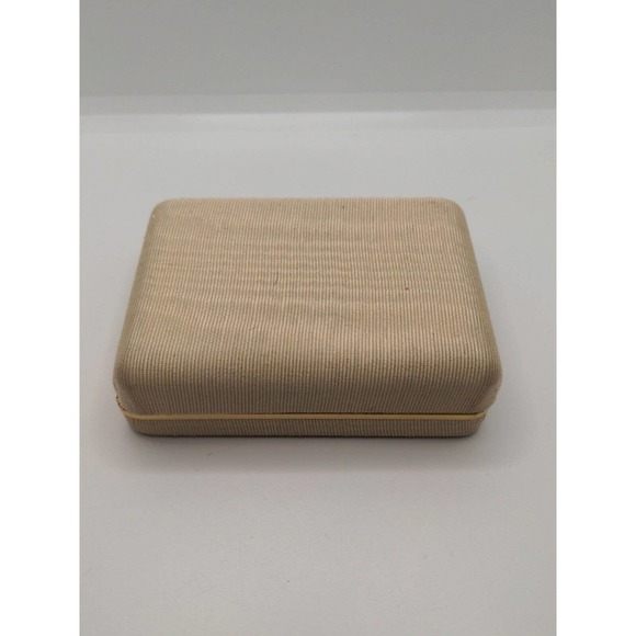 Vintage MJENT Gold Tone Wreath Style Circle Brooch With Clear White Crystal - Picture 3 of 10